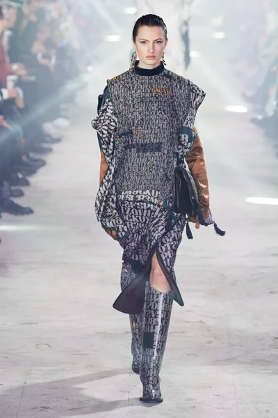 Look 31